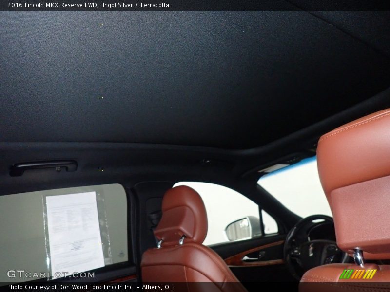 Ingot Silver / Terracotta 2016 Lincoln MKX Reserve FWD