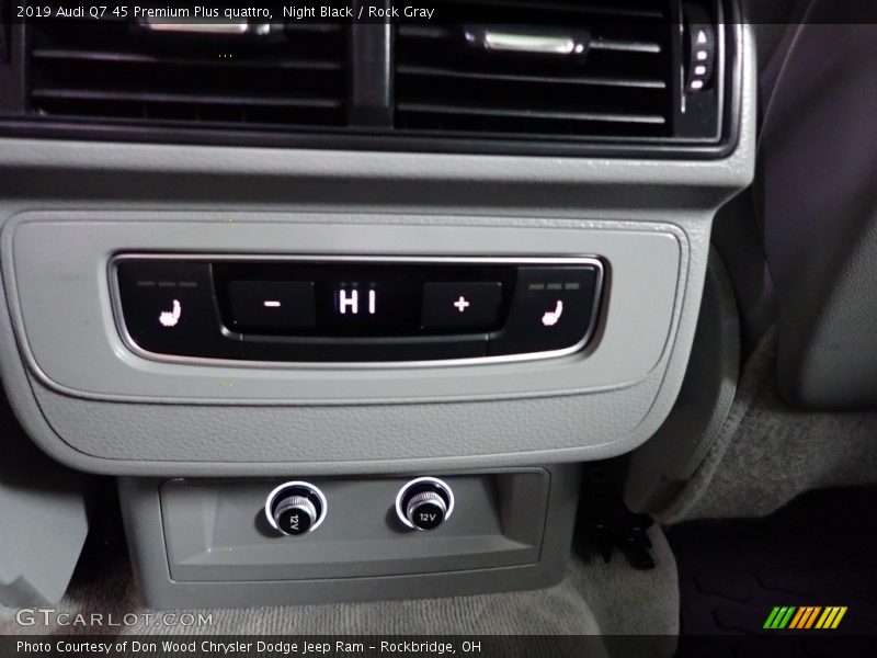 Night Black / Rock Gray 2019 Audi Q7 45 Premium Plus quattro