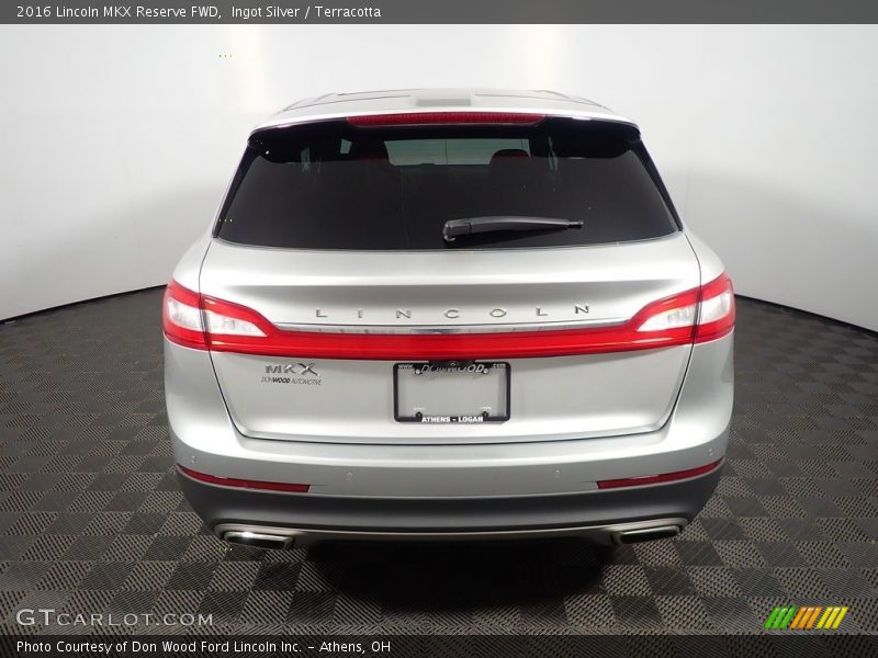 Ingot Silver / Terracotta 2016 Lincoln MKX Reserve FWD