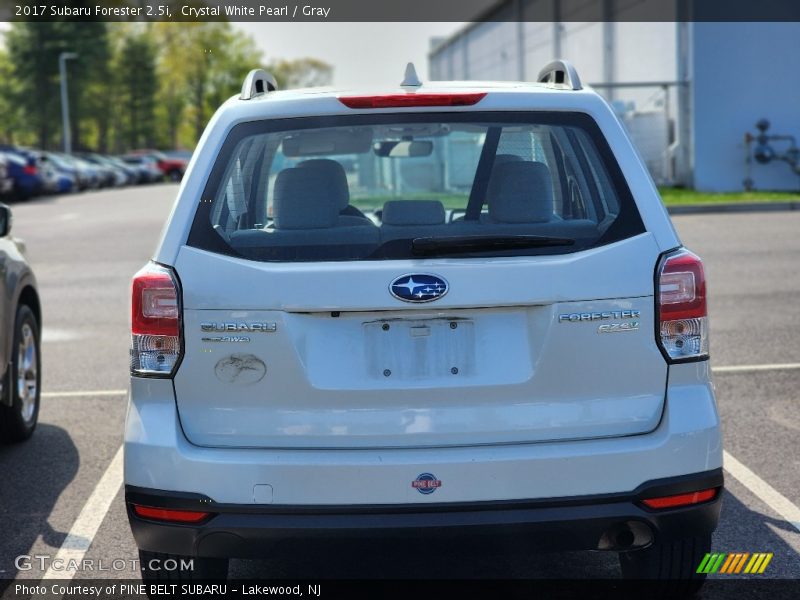 Crystal White Pearl / Gray 2017 Subaru Forester 2.5i