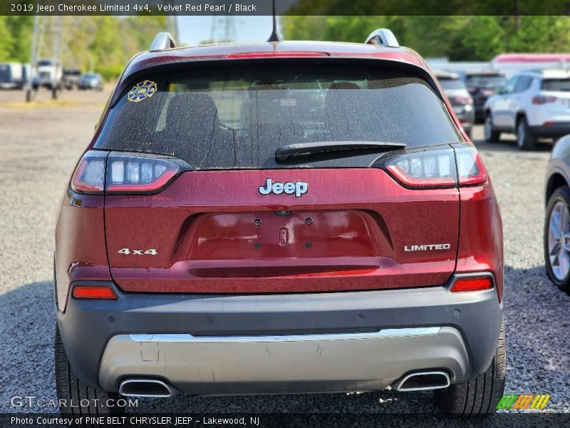 Velvet Red Pearl / Black 2019 Jeep Cherokee Limited 4x4