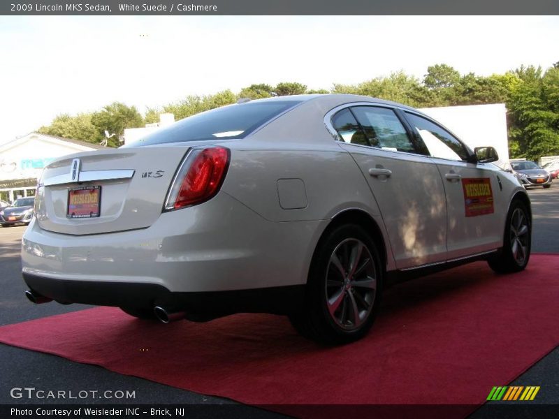 White Suede / Cashmere 2009 Lincoln MKS Sedan