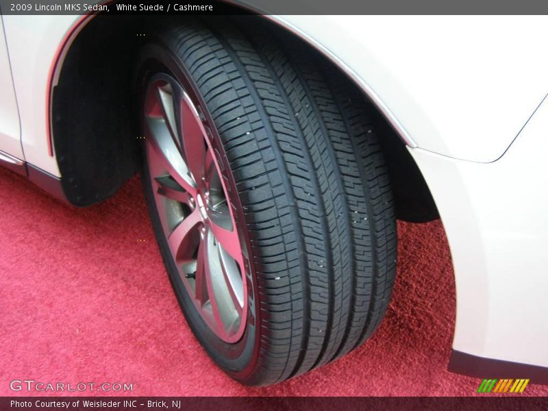 White Suede / Cashmere 2009 Lincoln MKS Sedan