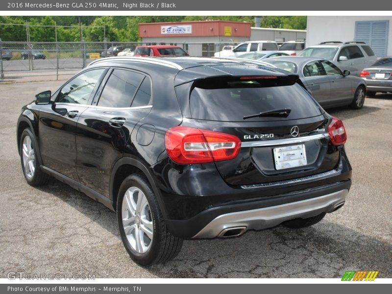 Night Black / Black 2016 Mercedes-Benz GLA 250 4Matic