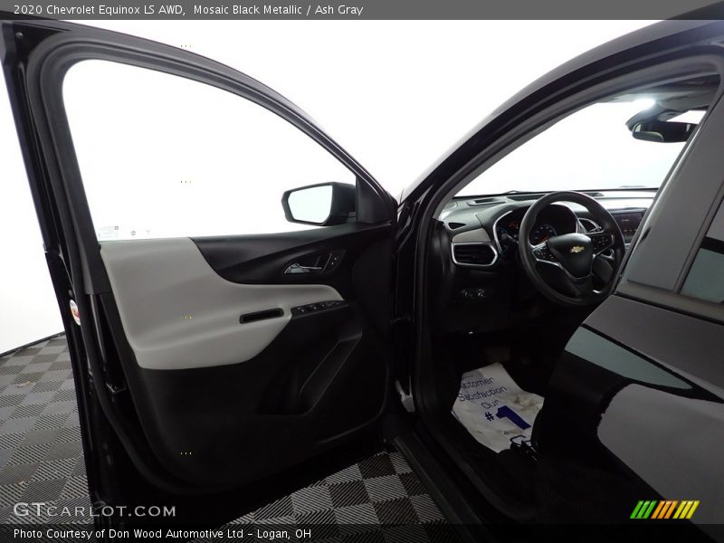Mosaic Black Metallic / Ash Gray 2020 Chevrolet Equinox LS AWD