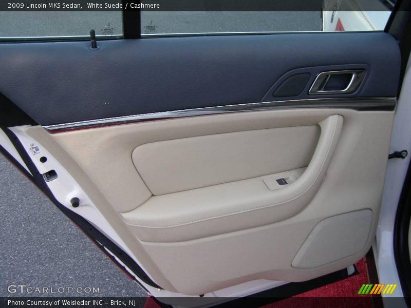 White Suede / Cashmere 2009 Lincoln MKS Sedan