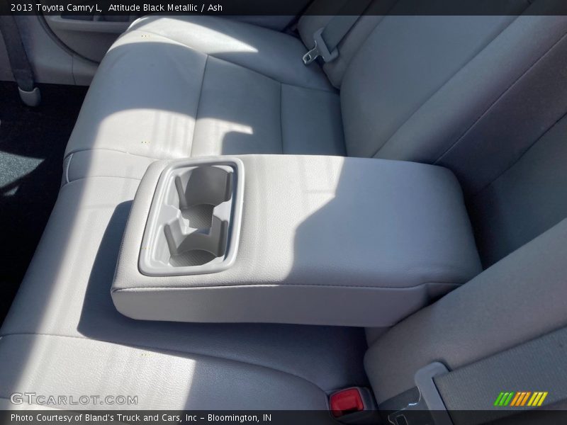 Attitude Black Metallic / Ash 2013 Toyota Camry L