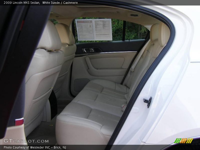 White Suede / Cashmere 2009 Lincoln MKS Sedan