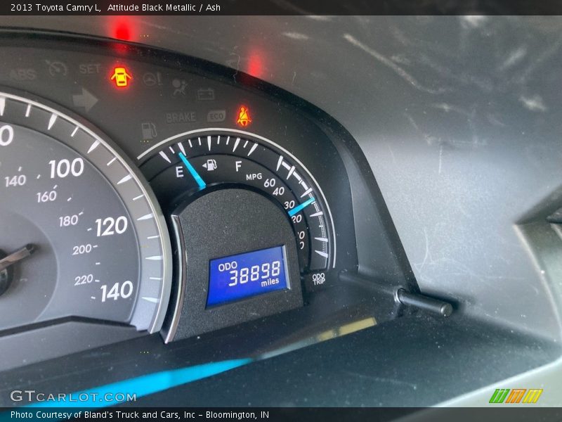 Attitude Black Metallic / Ash 2013 Toyota Camry L