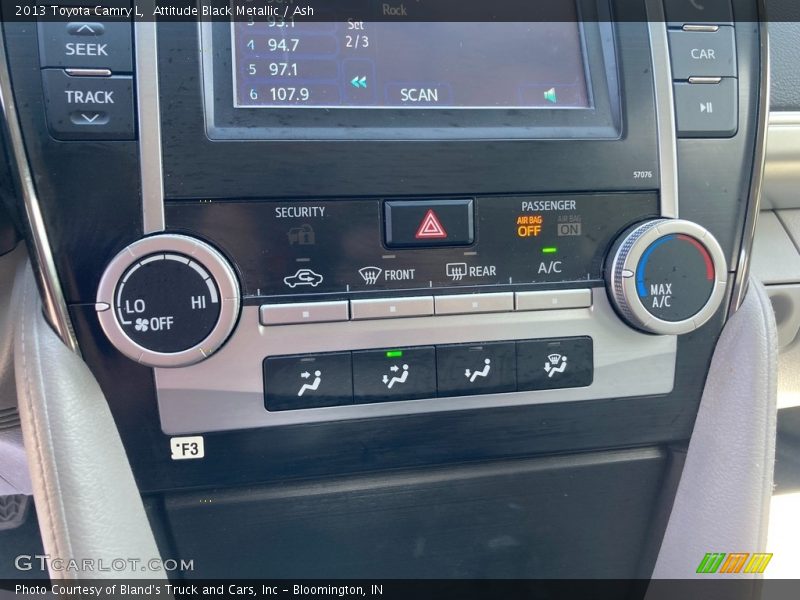 Attitude Black Metallic / Ash 2013 Toyota Camry L