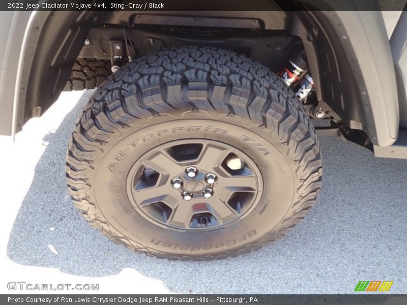 Sting-Gray / Black 2022 Jeep Gladiator Mojave 4x4