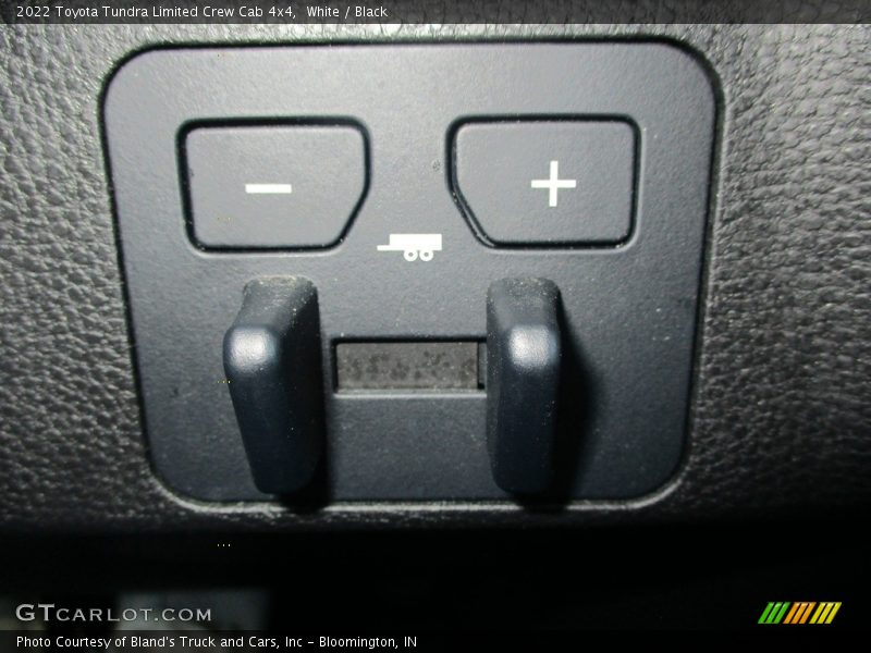 White / Black 2022 Toyota Tundra Limited Crew Cab 4x4