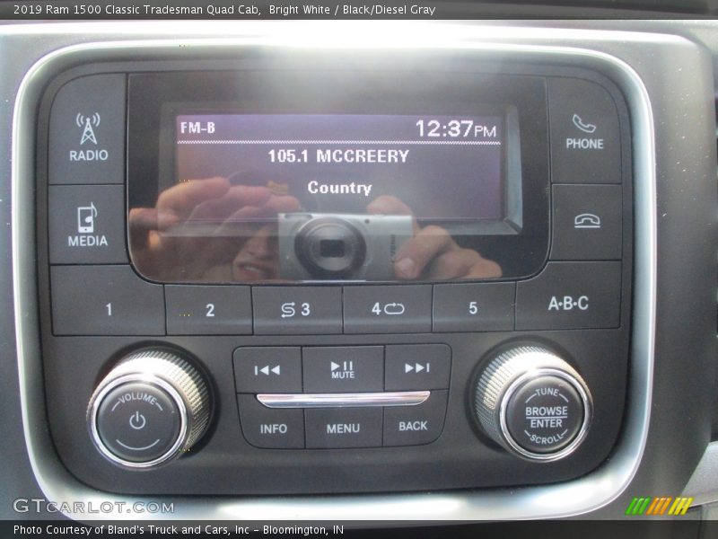 Bright White / Black/Diesel Gray 2019 Ram 1500 Classic Tradesman Quad Cab