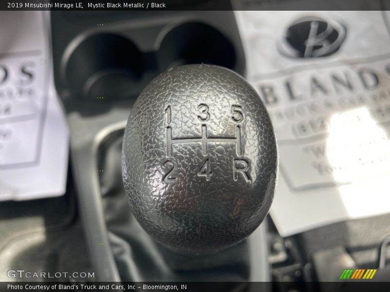  2019 Mirage LE 5 Speed Manual Shifter