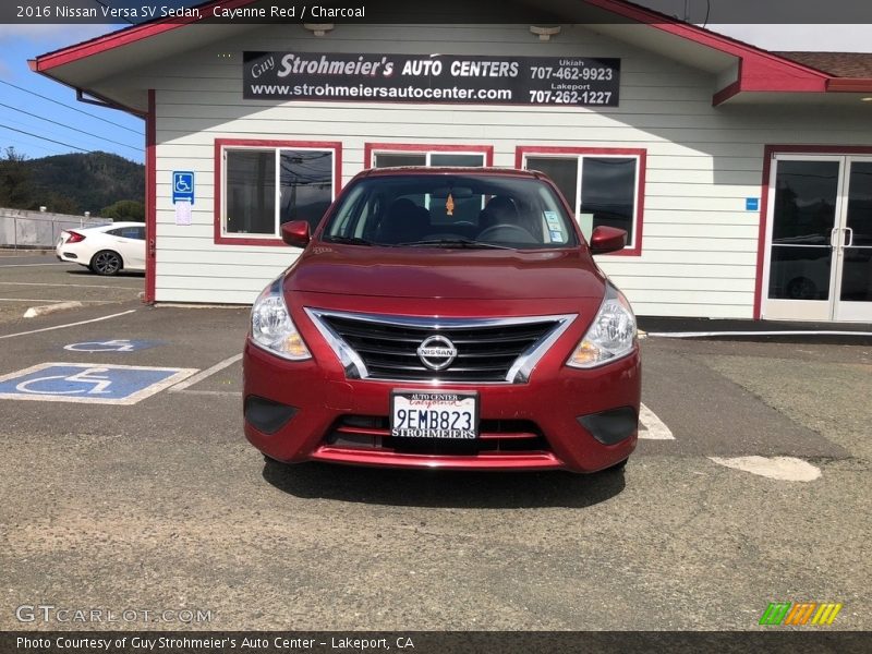 Cayenne Red / Charcoal 2016 Nissan Versa SV Sedan