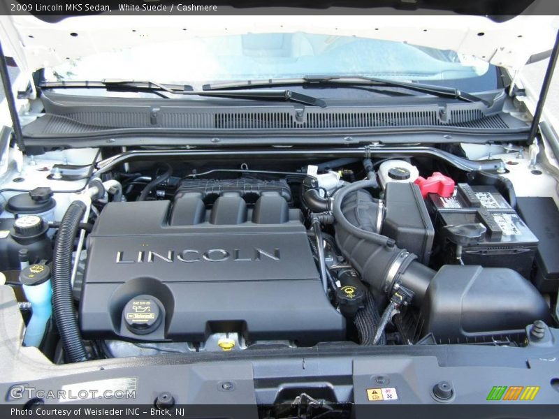 White Suede / Cashmere 2009 Lincoln MKS Sedan