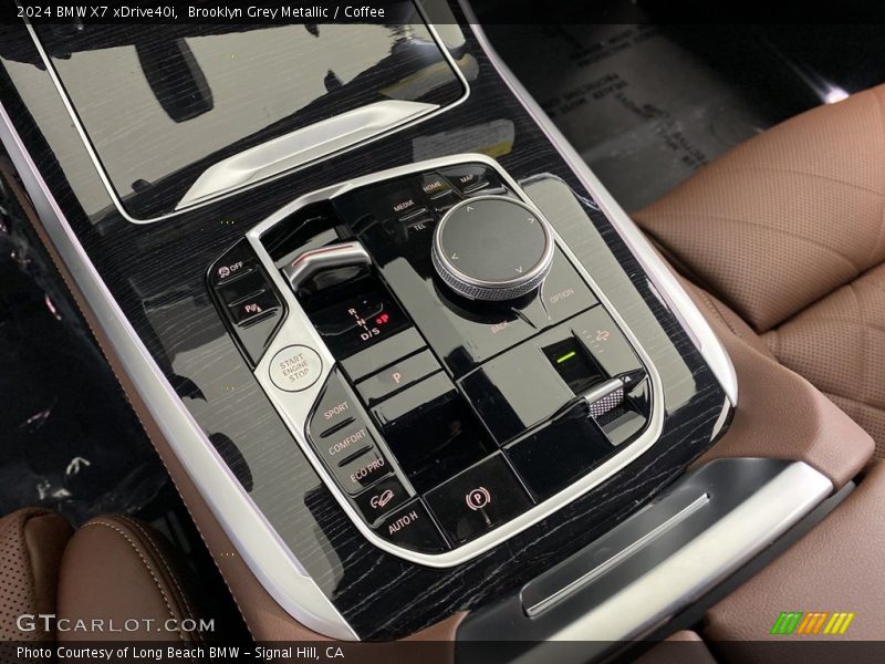 Controls of 2024 X7 xDrive40i