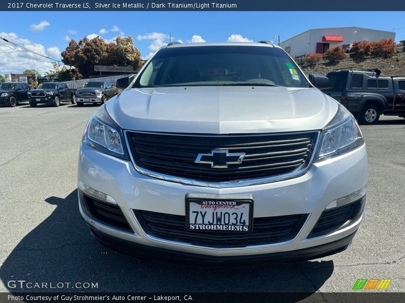 Silver Ice Metallic / Dark Titanium/Light Titanium 2017 Chevrolet Traverse LS