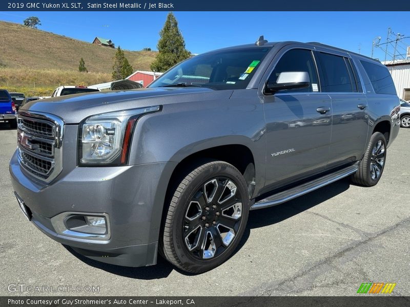 Satin Steel Metallic / Jet Black 2019 GMC Yukon XL SLT