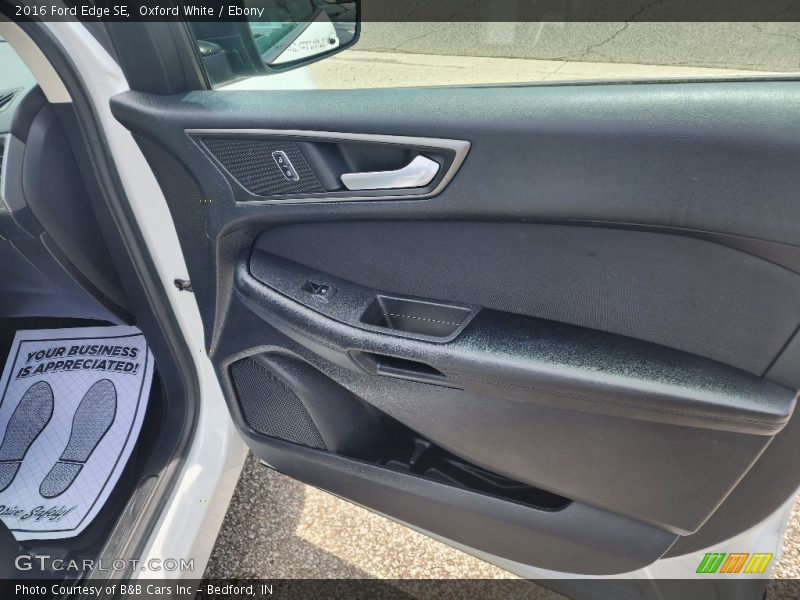 Oxford White / Ebony 2016 Ford Edge SE