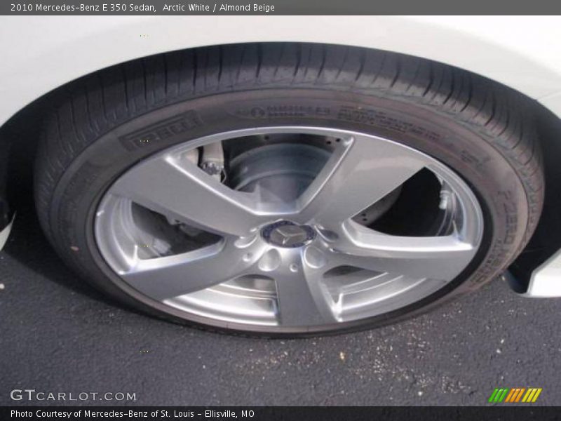 Arctic White / Almond Beige 2010 Mercedes-Benz E 350 Sedan