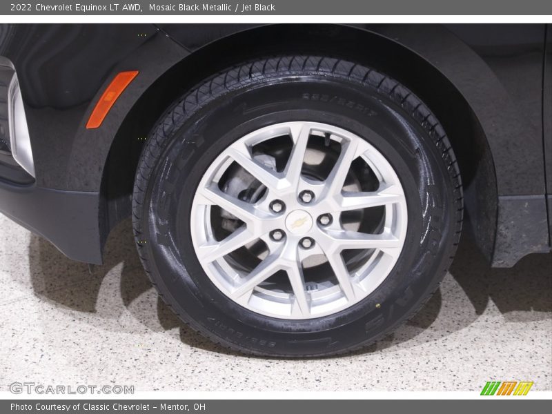 Mosaic Black Metallic / Jet Black 2022 Chevrolet Equinox LT AWD