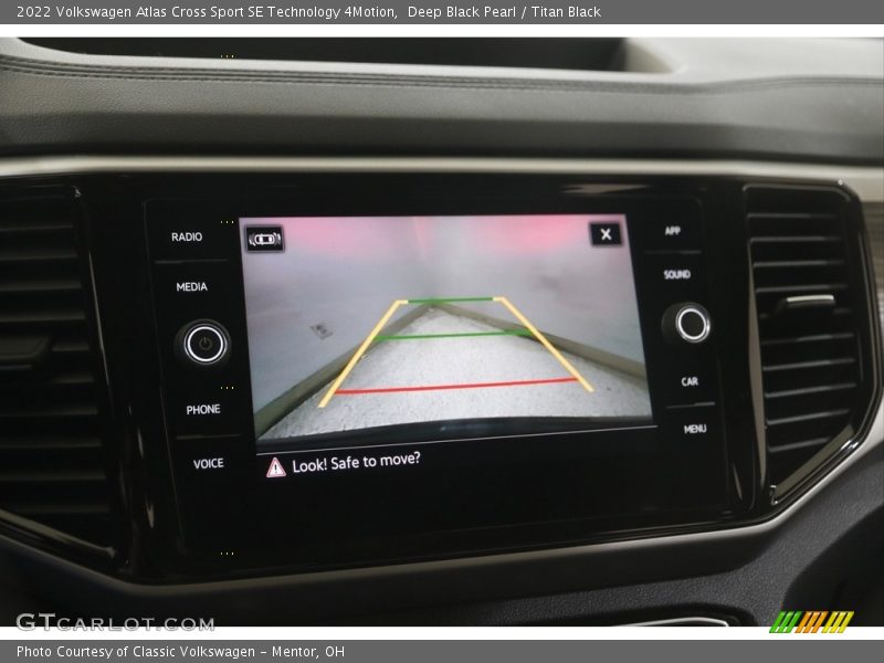 Deep Black Pearl / Titan Black 2022 Volkswagen Atlas Cross Sport SE Technology 4Motion