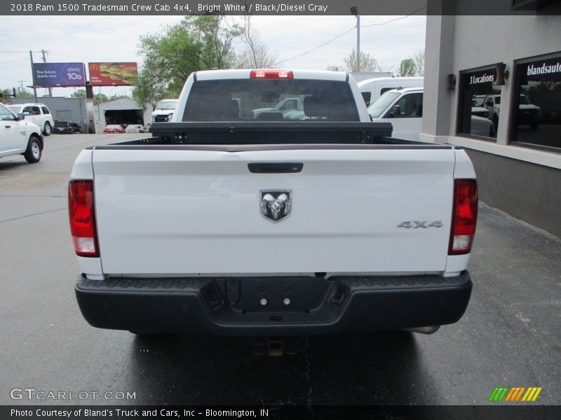 Bright White / Black/Diesel Gray 2018 Ram 1500 Tradesman Crew Cab 4x4