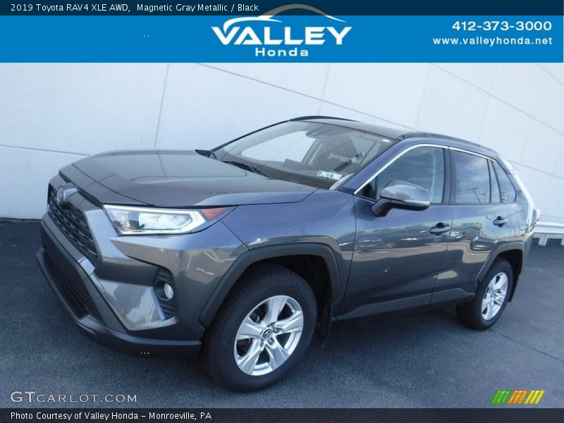 Magnetic Gray Metallic / Black 2019 Toyota RAV4 XLE AWD