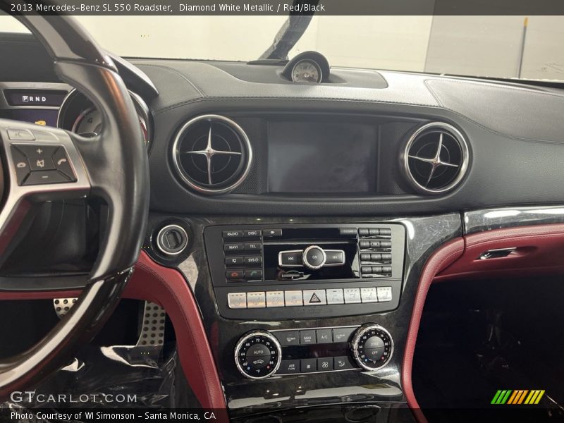 Diamond White Metallic / Red/Black 2013 Mercedes-Benz SL 550 Roadster