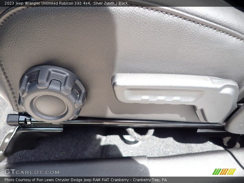 Silver Zynith / Black 2023 Jeep Wrangler Unlimited Rubicon 392 4x4