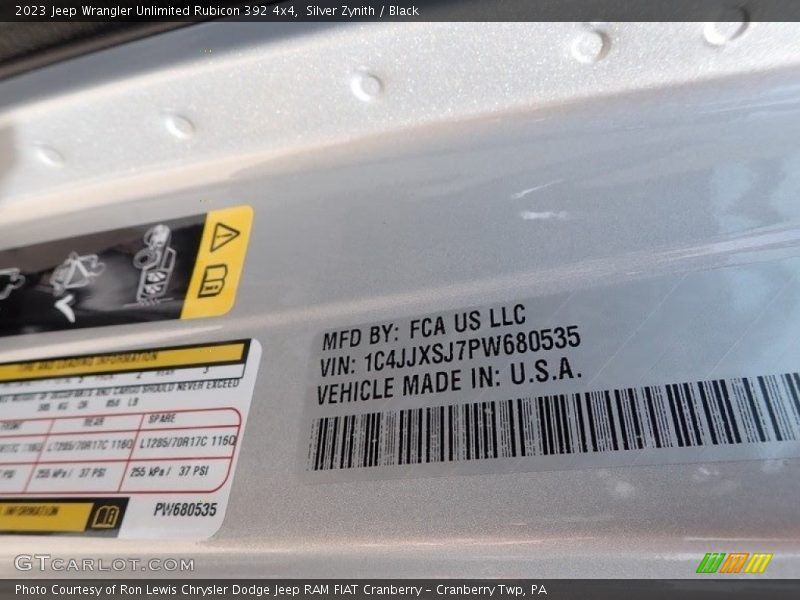Silver Zynith / Black 2023 Jeep Wrangler Unlimited Rubicon 392 4x4