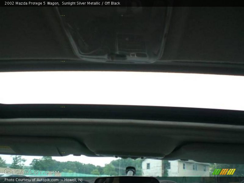 Sunlight Silver Metallic / Off Black 2002 Mazda Protege 5 Wagon