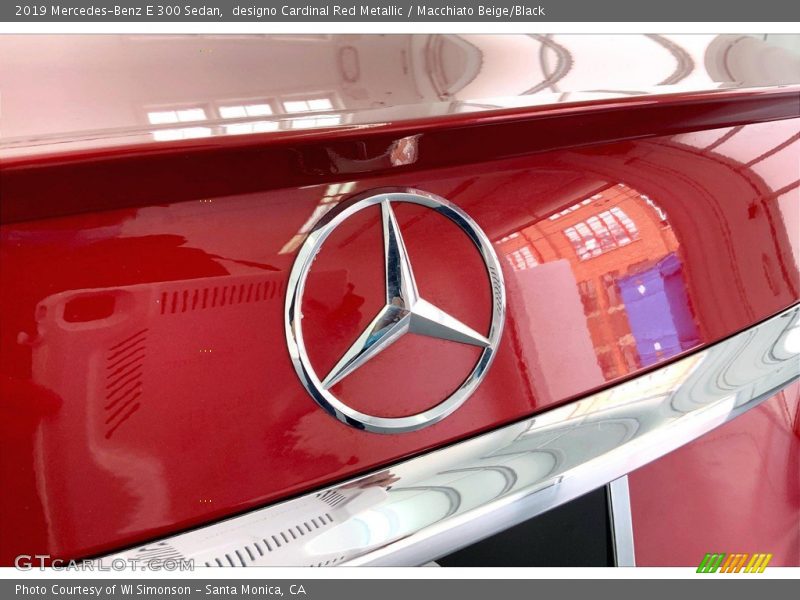 designo Cardinal Red Metallic / Macchiato Beige/Black 2019 Mercedes-Benz E 300 Sedan