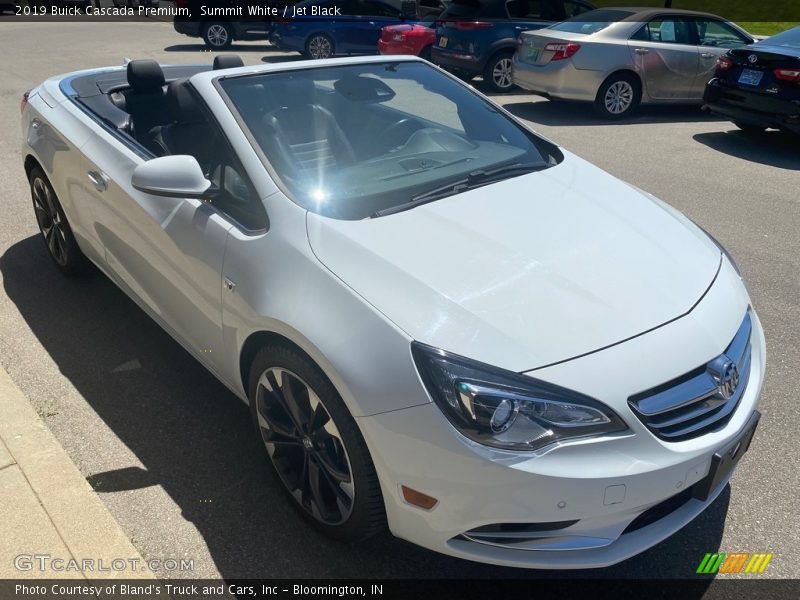 Summit White / Jet Black 2019 Buick Cascada Premium