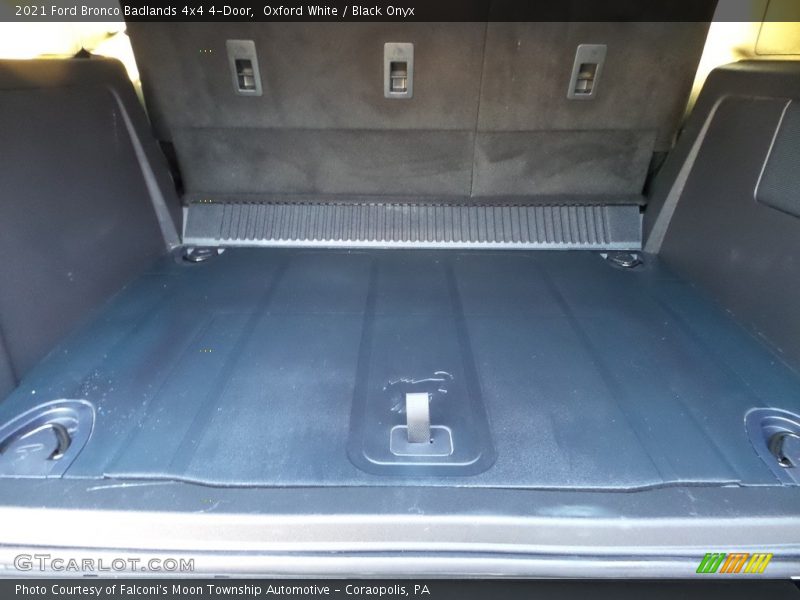 Oxford White / Black Onyx 2021 Ford Bronco Badlands 4x4 4-Door