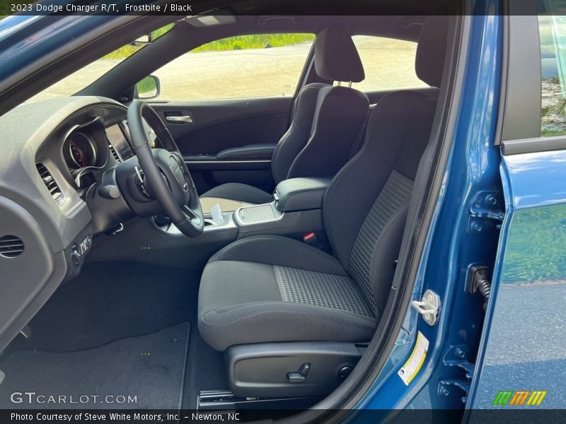 Frostbite / Black 2023 Dodge Charger R/T