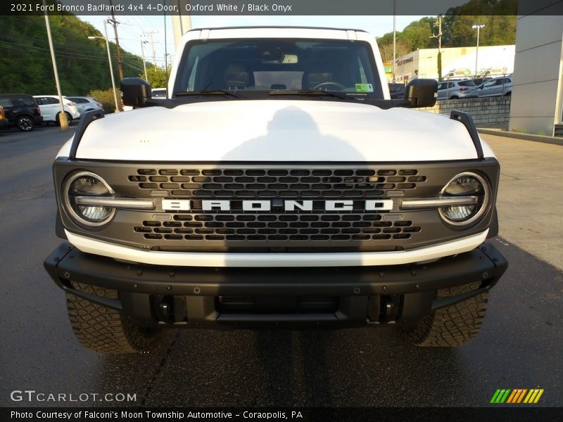 Oxford White / Black Onyx 2021 Ford Bronco Badlands 4x4 4-Door