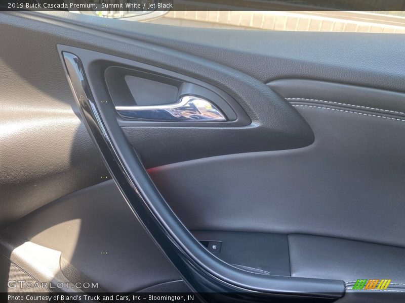 Summit White / Jet Black 2019 Buick Cascada Premium