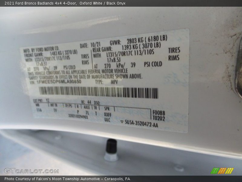 Oxford White / Black Onyx 2021 Ford Bronco Badlands 4x4 4-Door
