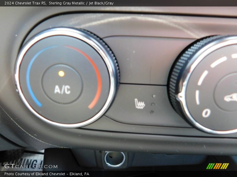Sterling Gray Metallic / Jet Black/Gray 2024 Chevrolet Trax RS