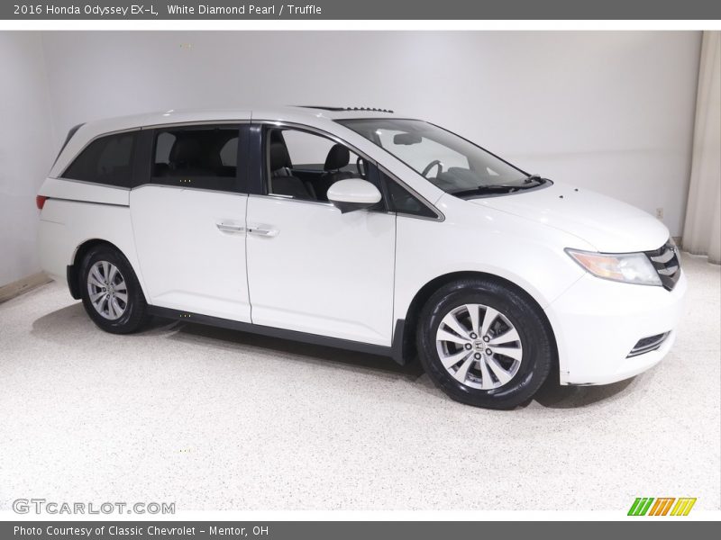 White Diamond Pearl / Truffle 2016 Honda Odyssey EX-L