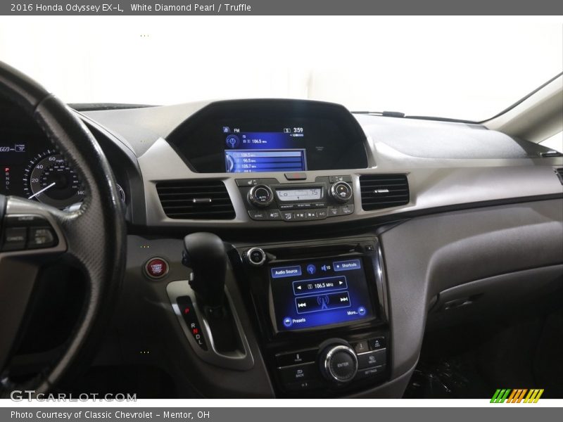 White Diamond Pearl / Truffle 2016 Honda Odyssey EX-L