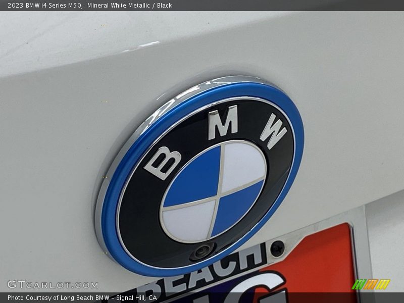 Mineral White Metallic / Black 2023 BMW i4 Series M50