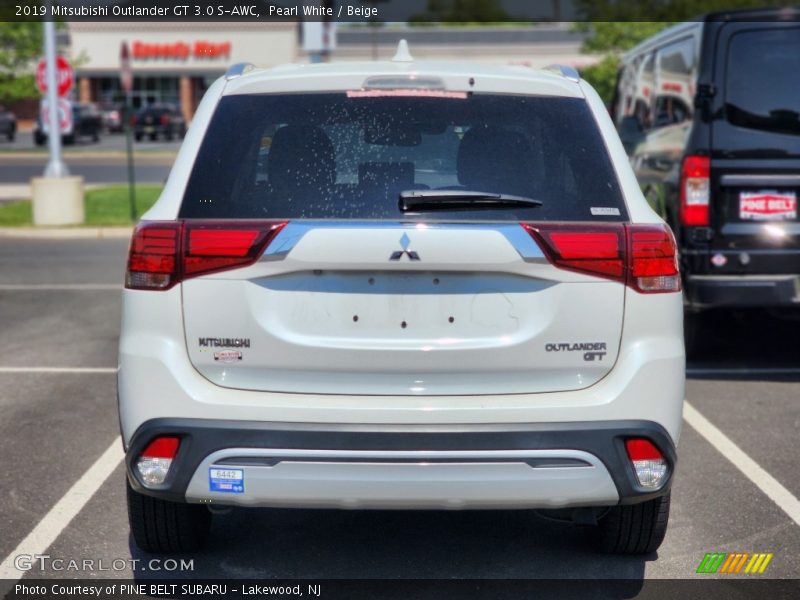 Pearl White / Beige 2019 Mitsubishi Outlander GT 3.0 S-AWC