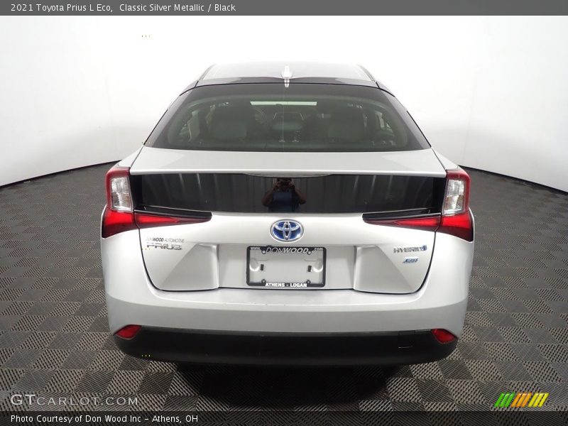 Classic Silver Metallic / Black 2021 Toyota Prius L Eco