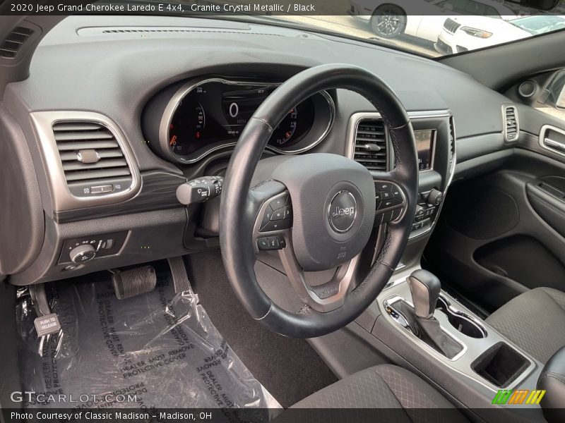 Dashboard of 2020 Grand Cherokee Laredo E 4x4