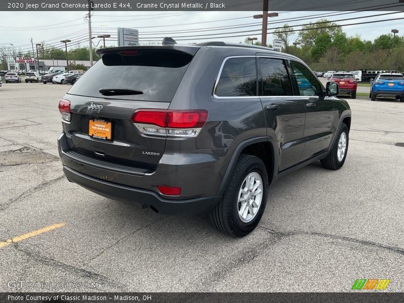 Granite Crystal Metallic / Black 2020 Jeep Grand Cherokee Laredo E 4x4