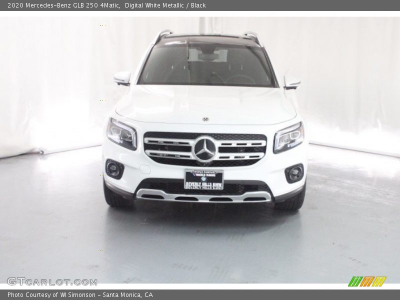 Digital White Metallic / Black 2020 Mercedes-Benz GLB 250 4Matic