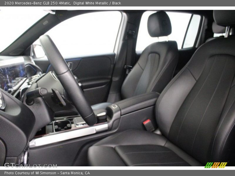 Digital White Metallic / Black 2020 Mercedes-Benz GLB 250 4Matic